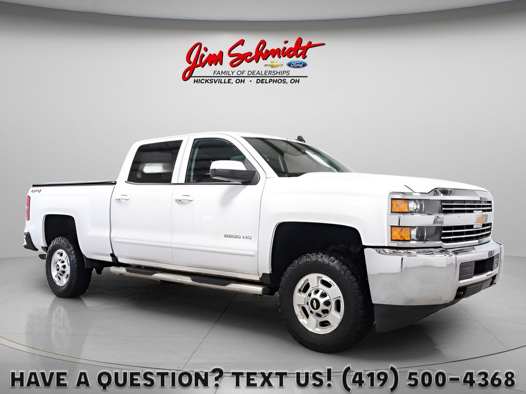 Summit White 2017 Chevrolet Silverado 2500HD Pickup Truck Four-Wheel Drive 6-Speed Automatic Overdrive