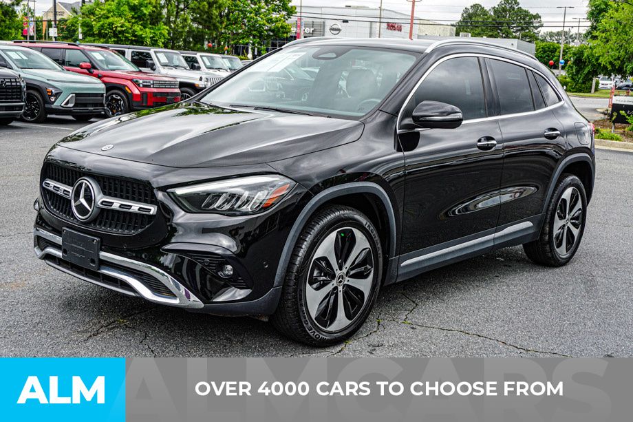 Used 2025 Black Mercedes-Benz GLA 250 image 3