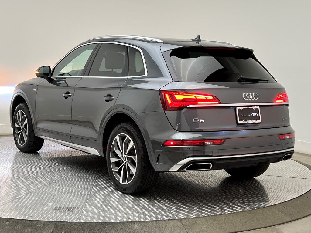 Thumbnail: 2023 Audi Q5 - 4