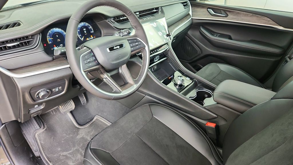 2026 Jeep Grand Cherokee