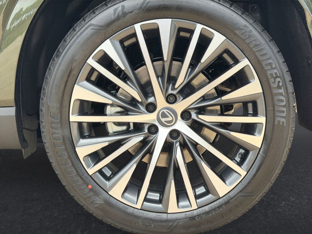 Thumbnail: 2026 Lexus RX - 31