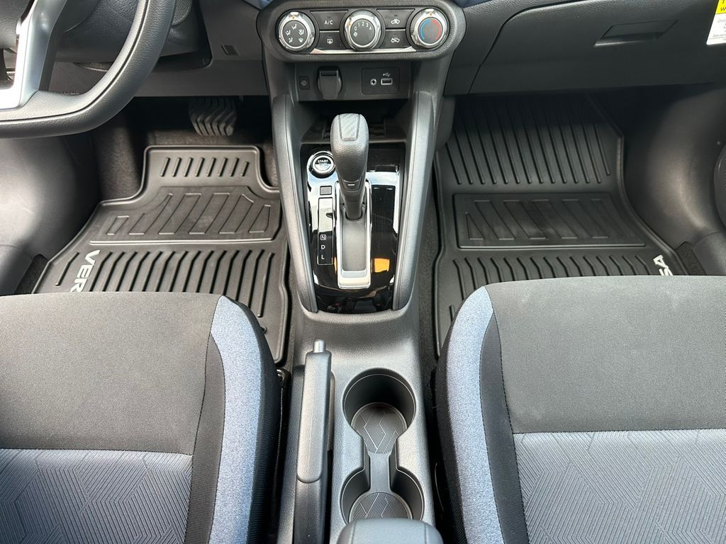 2025 Nissan Versa 1.6 SV