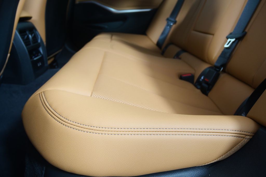 Thumbnail: 2026 BMW 3 Series - 14