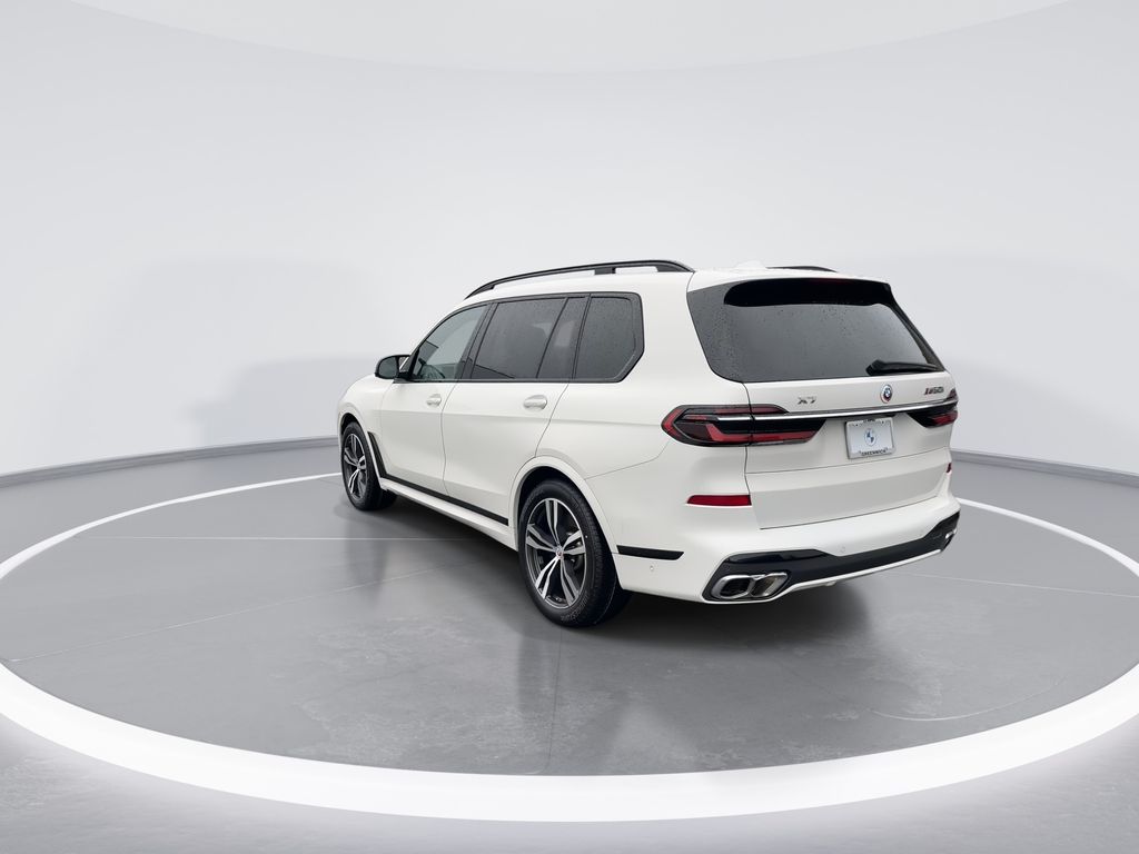 Thumbnail: 2023 BMW X7 - 6