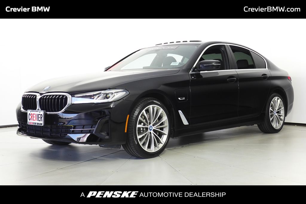 Thumbnail: 2022 BMW 5 Series - 1