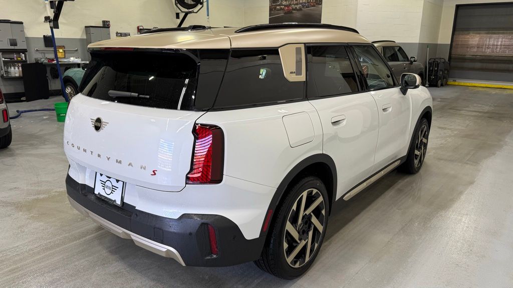 Thumbnail: 2027 MINI Cooper Countryman - 6