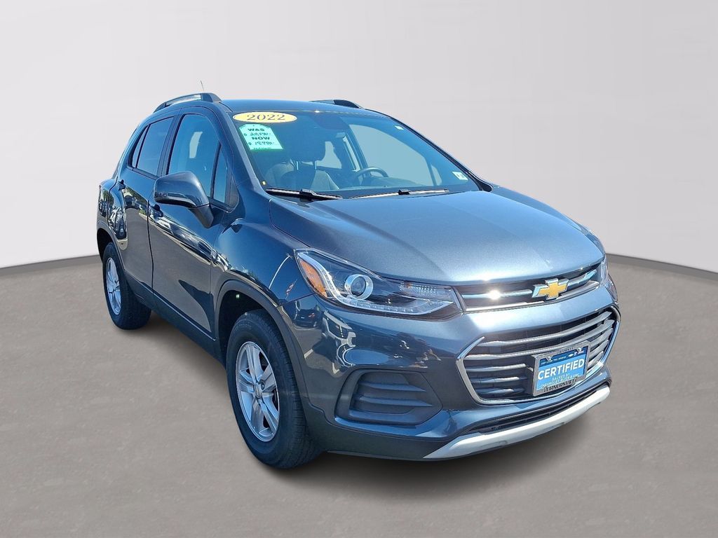 Thumbnail: 2022 Chevrolet Trax - 3