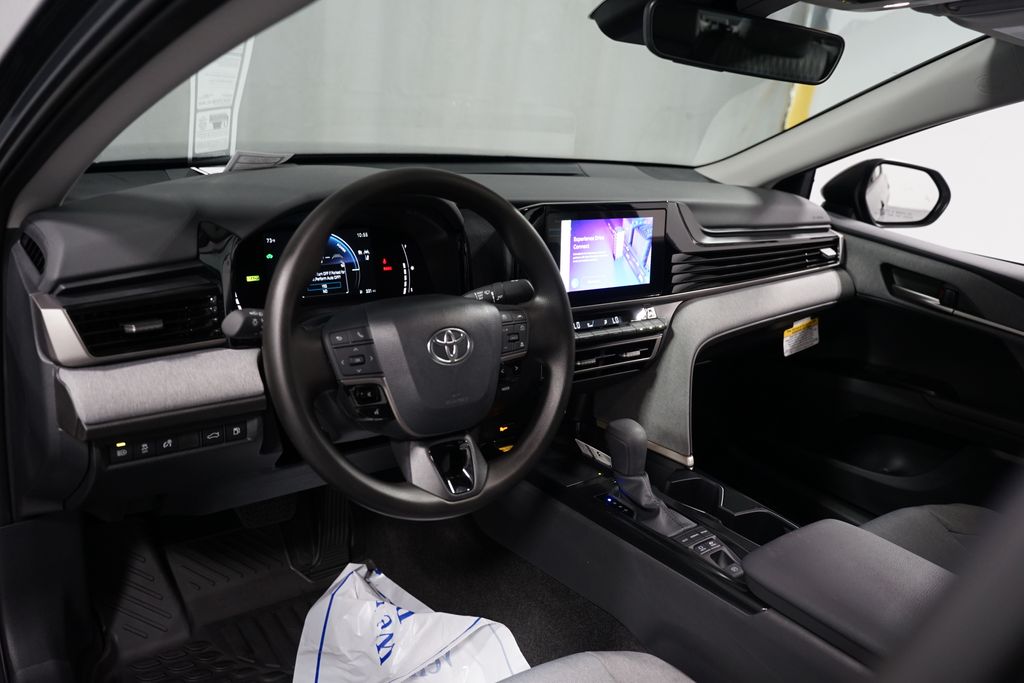 Thumbnail: 2025 Toyota Camry - 11