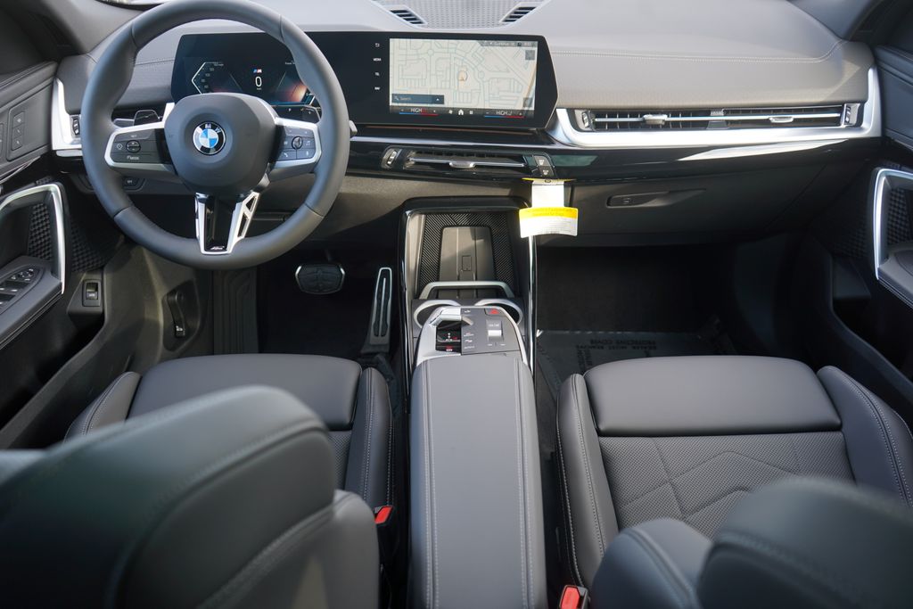 2025 BMW X2 xDrive28i 12