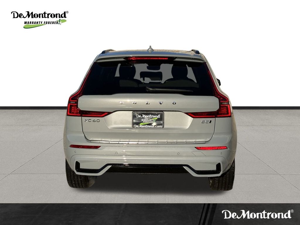 New 2026 Vapour Gray Volvo B5 Plus image 6