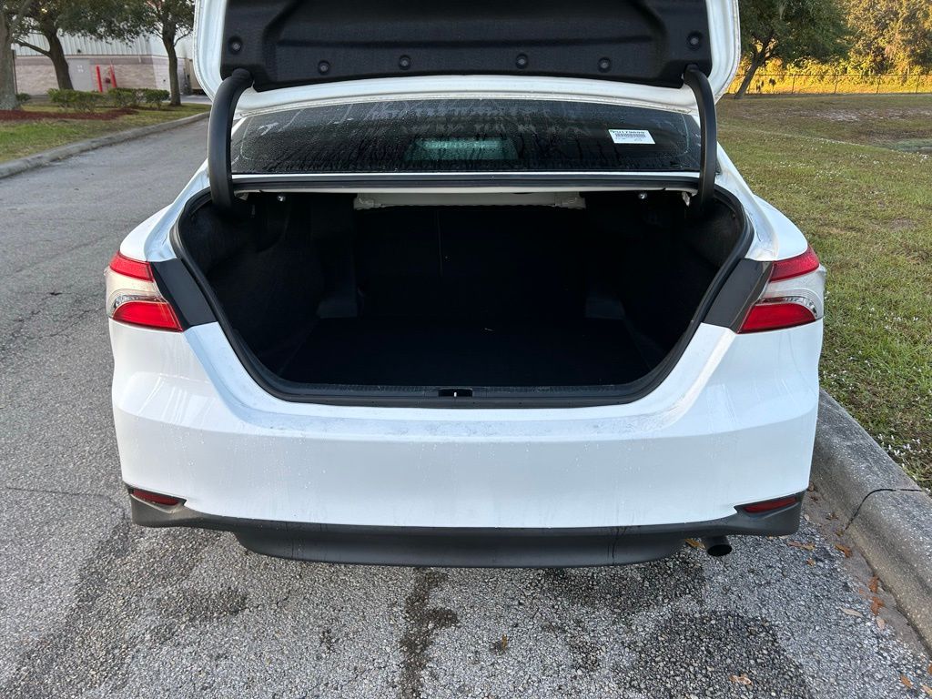 Thumbnail: 2023 Toyota Camry - 10