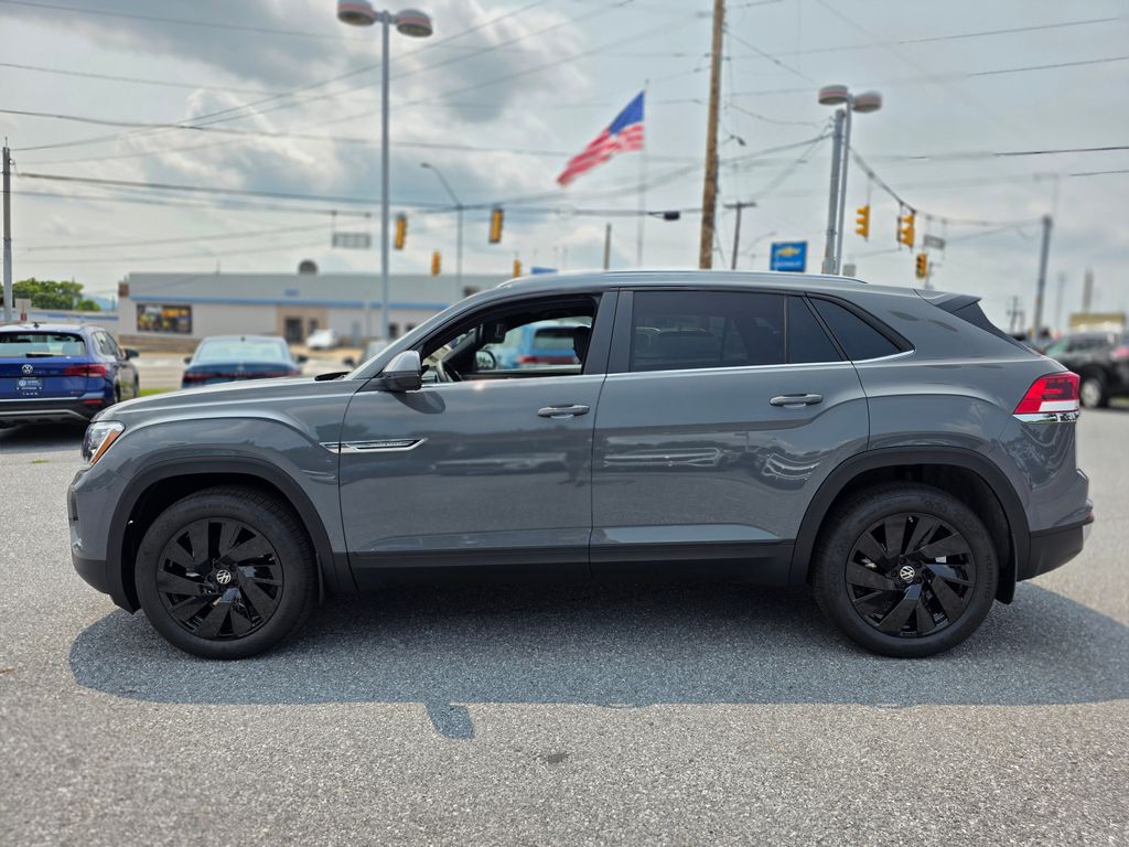 2026 Volkswagen Atlas Cross Sport 2.0T SE w/Technology Gray at Rafferty Subaru