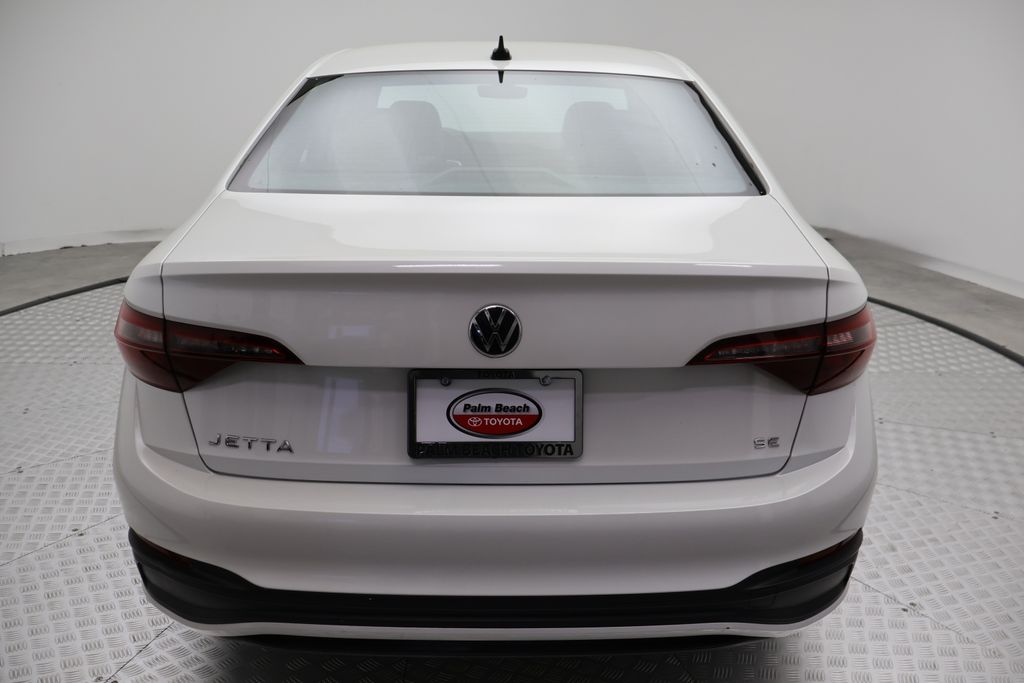 Thumbnail: 2022 Volkswagen Jetta - 10