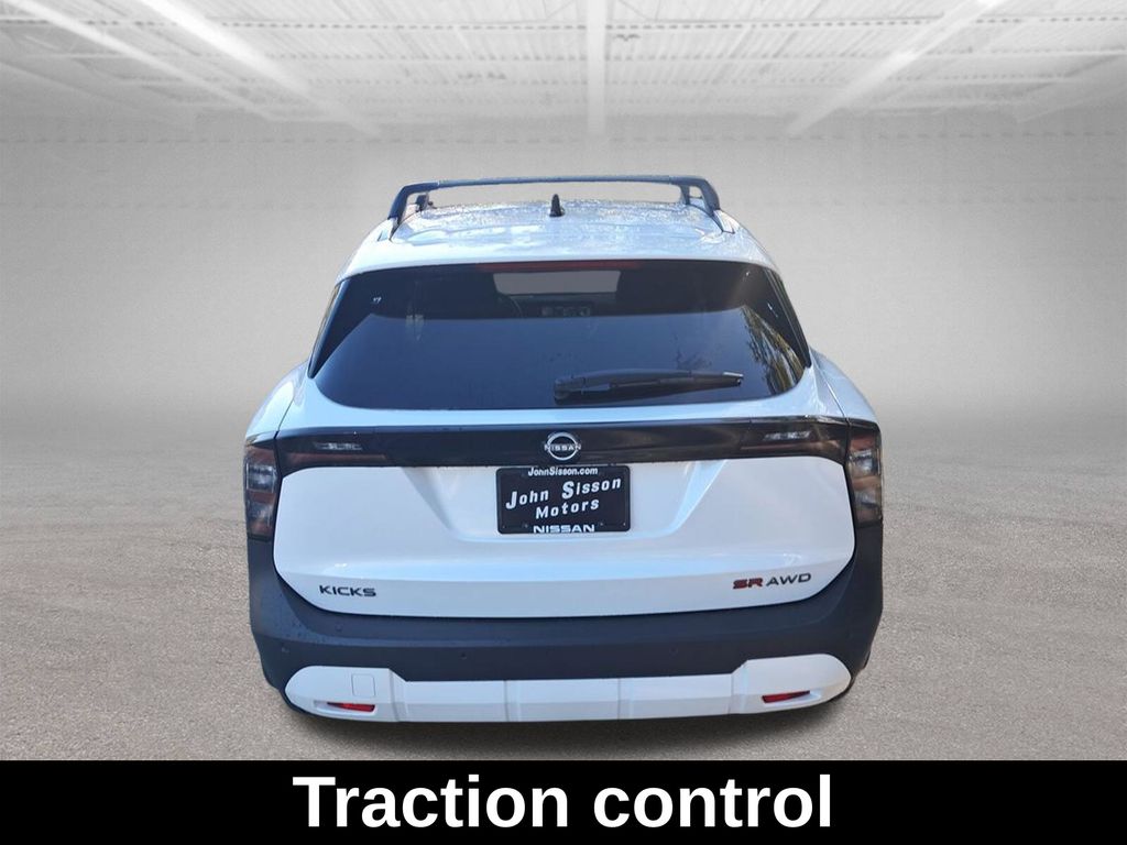 2026 Nissan Kicks SR - 3