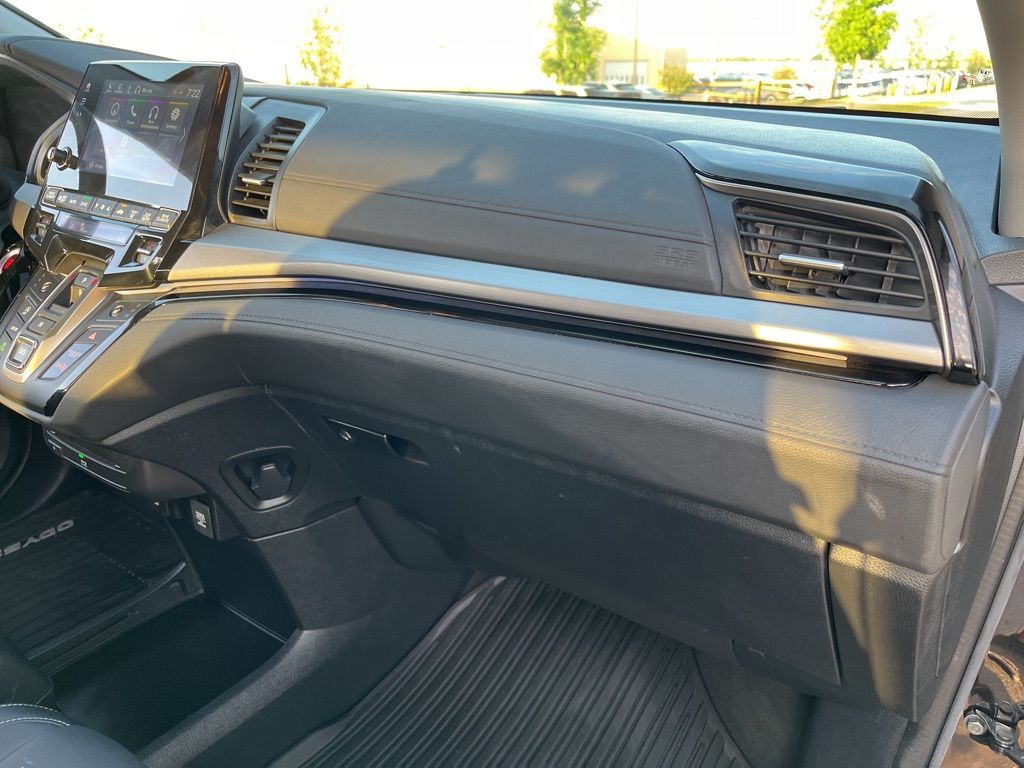 2024 Honda Odyssey Touring 28