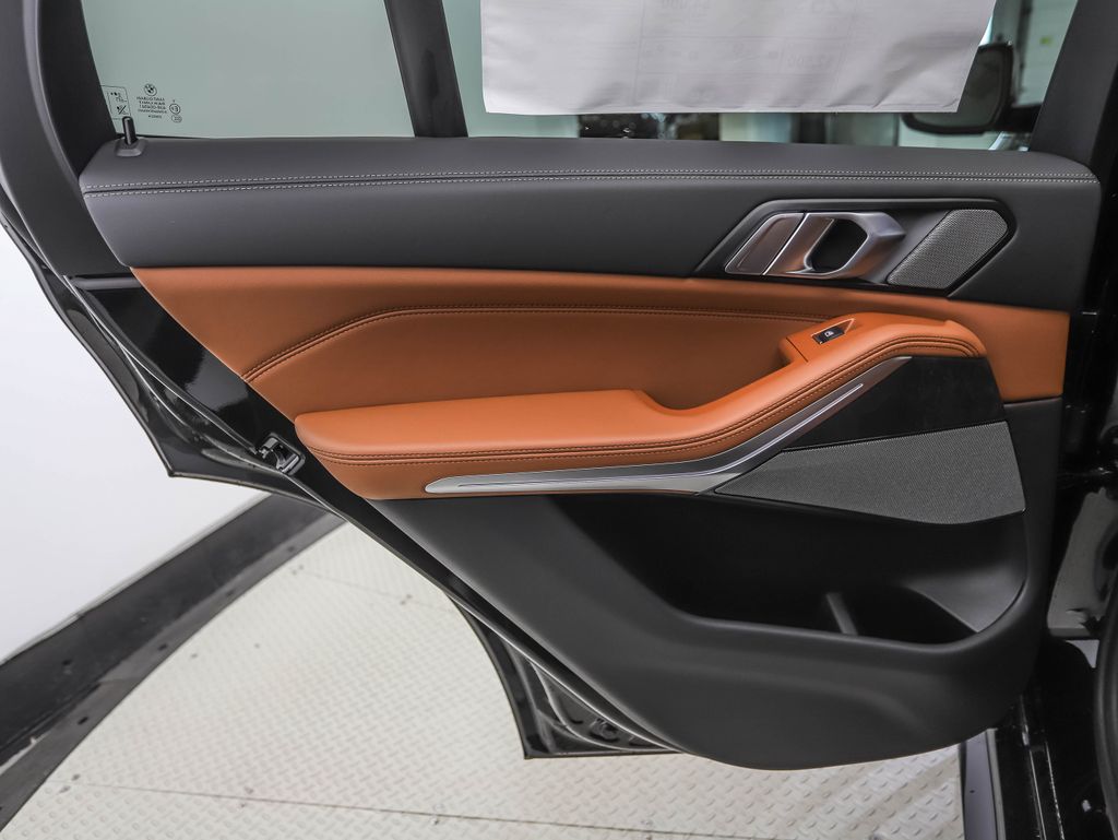 Thumbnail: 2026 BMW X5 - 20
