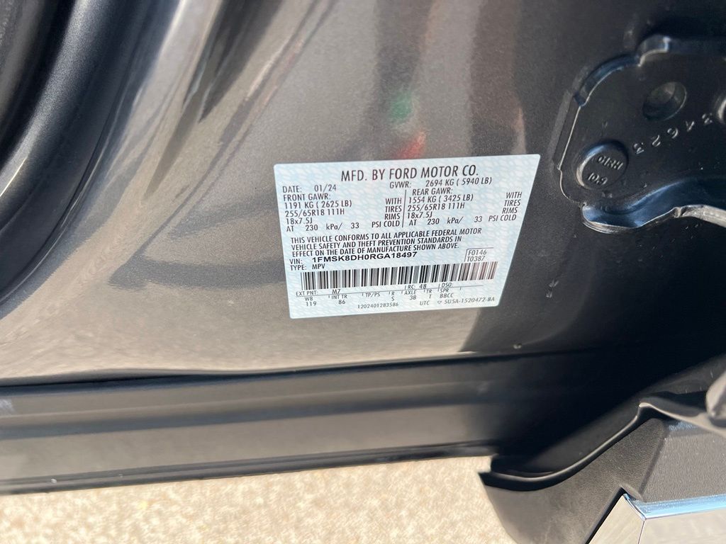 Used 2024 Ford Explorer SUV