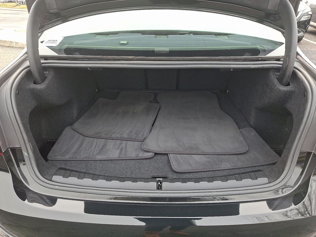 Thumbnail: 2019 BMW 3 Series - 31