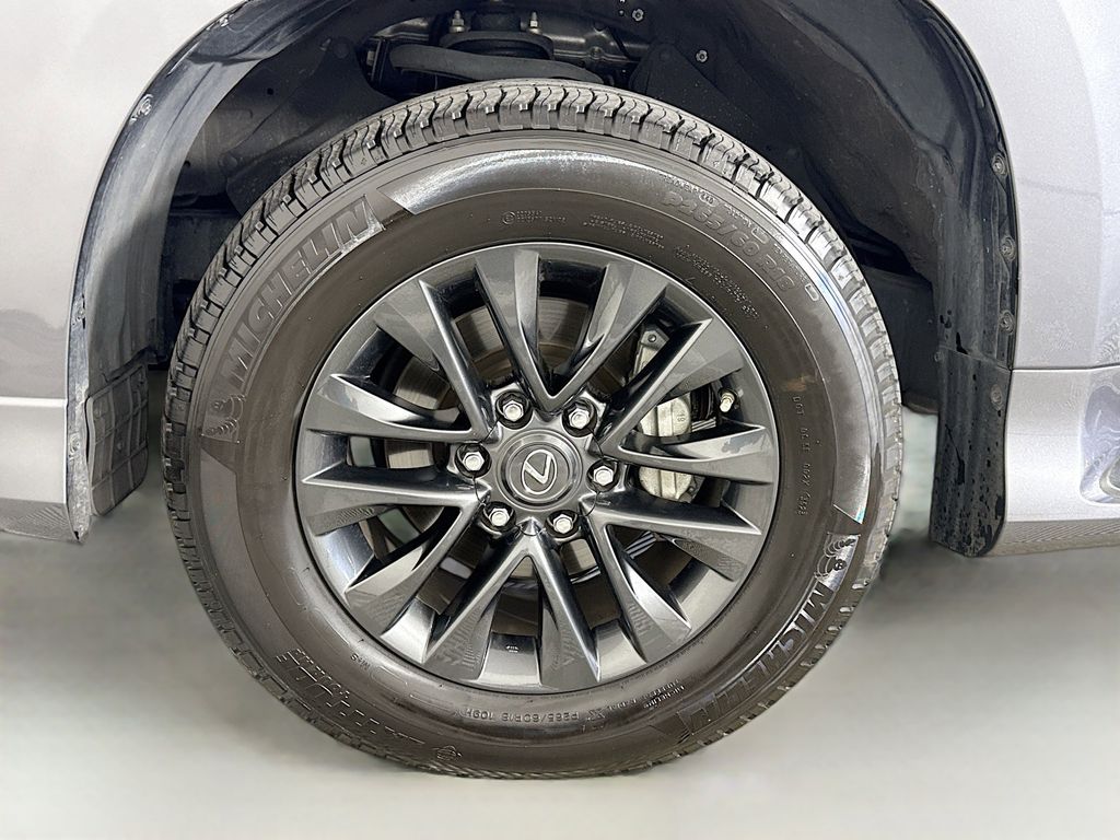 Thumbnail: 2023 Lexus GX - 31