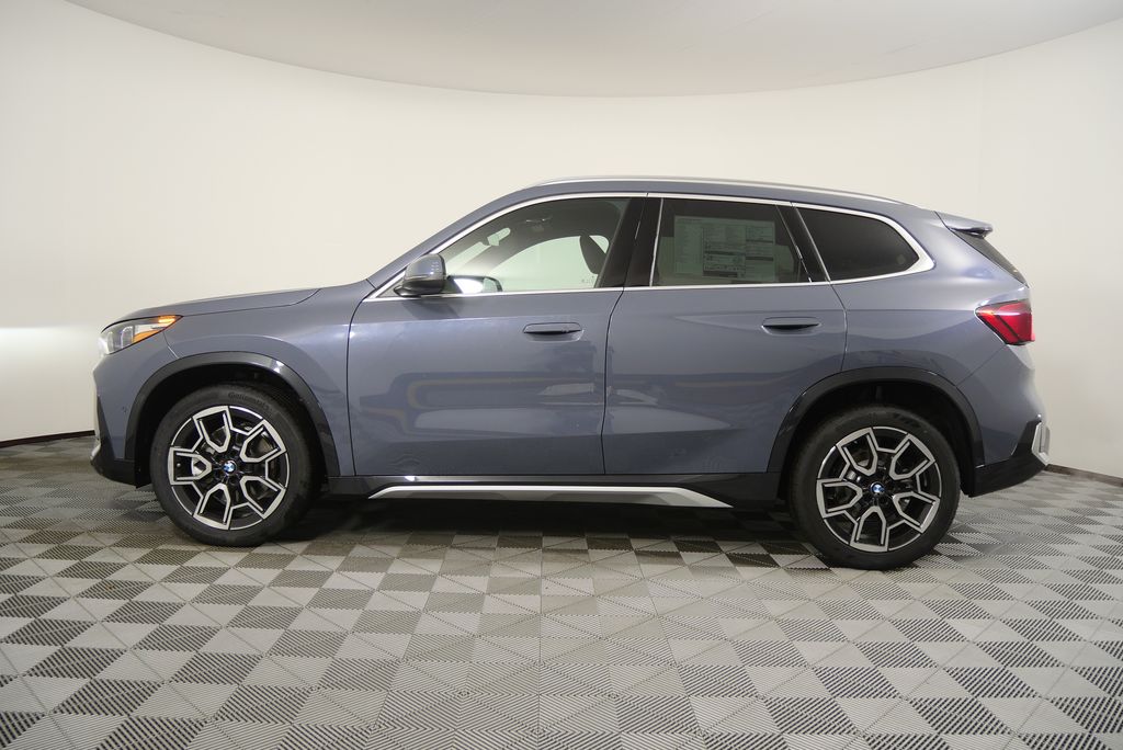 Thumbnail: 2026 BMW X1 - 6