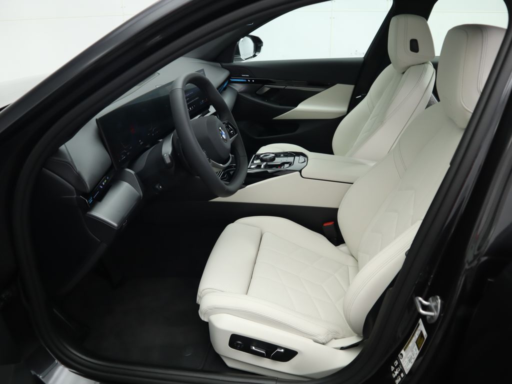2024 BMW 5 Series 530i xDrive 20