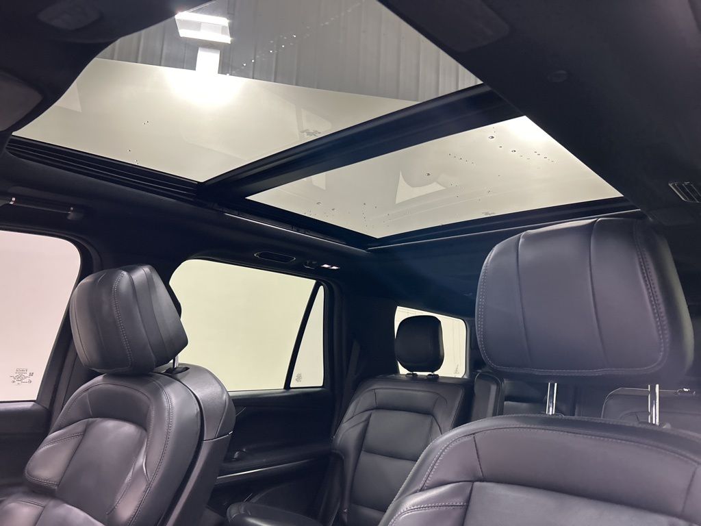 used 2025 Lincoln Navigator car, priced at $84,760