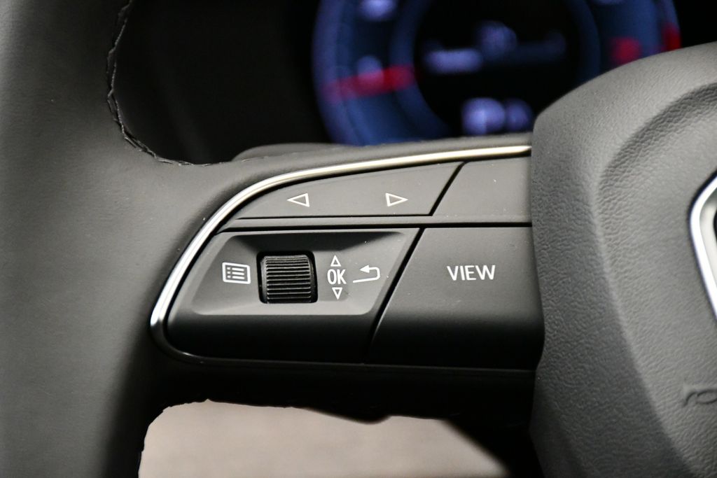 Thumbnail: 2025 Audi Q5 - 23