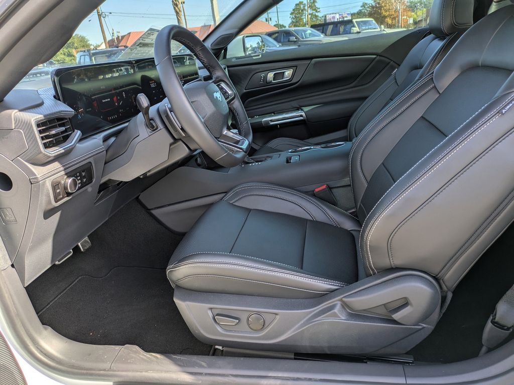 2025 Ford Mustang GT Premium Fastback