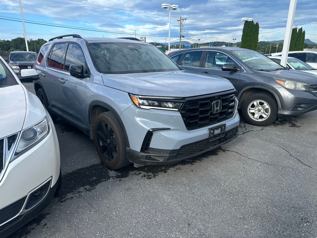 Sonic Gray Pearl 2025 Honda Pilot SUV / Crossover All-Wheel Drive Automatic