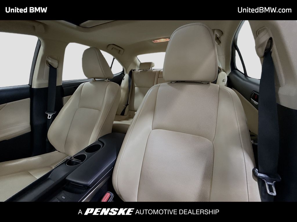 Thumbnail: 2016 Lexus IS - 5