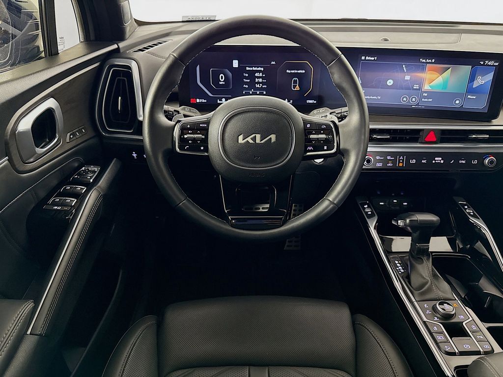 Thumbnail: 2025 Kia Sorento - 24