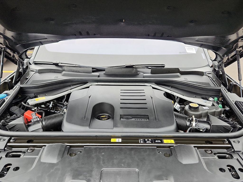 Thumbnail: 2023 Land Rover Range Rover - 29