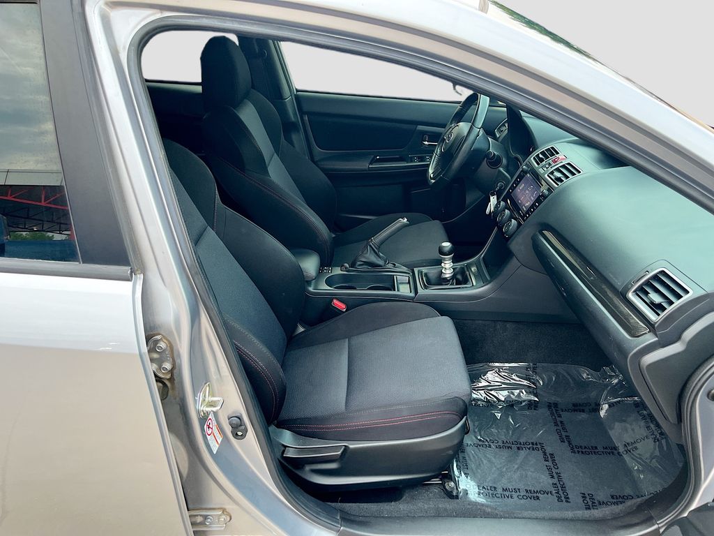 Used 2018 Silver Subaru Premium image 28