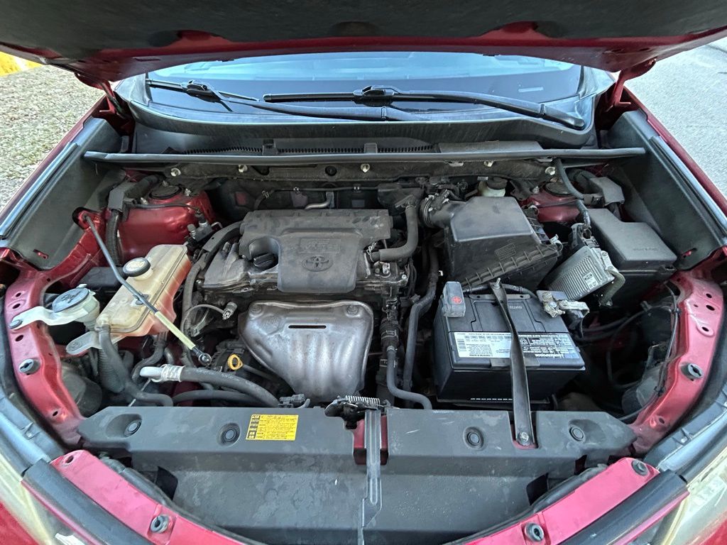 Thumbnail: 2013 Toyota RAV4 - 11