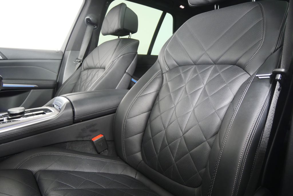 Thumbnail: 2024 BMW X5 - 11