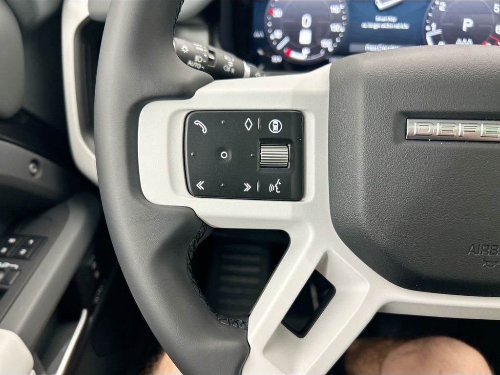 Thumbnail: 2026 Land Rover Defender - 11