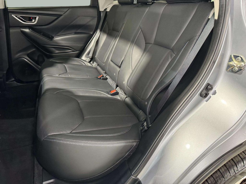 Used 2020 Ice Silver Metallic Subaru Limited image 25