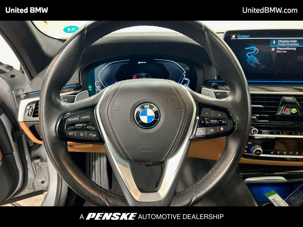 2021 BMW 5 Series 530e iPerformance 14