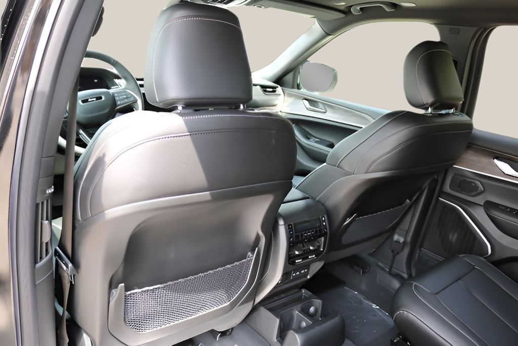 Used 2026 Black Jeep Limited image 18