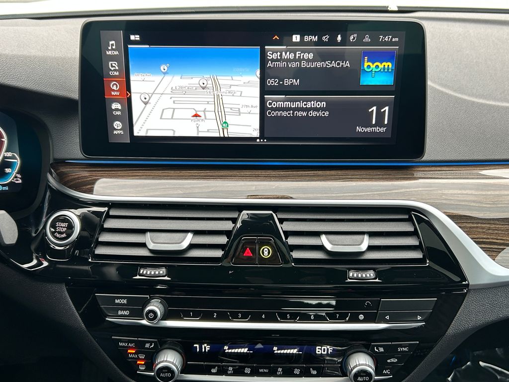 Thumbnail: 2023 BMW 5 Series - 24