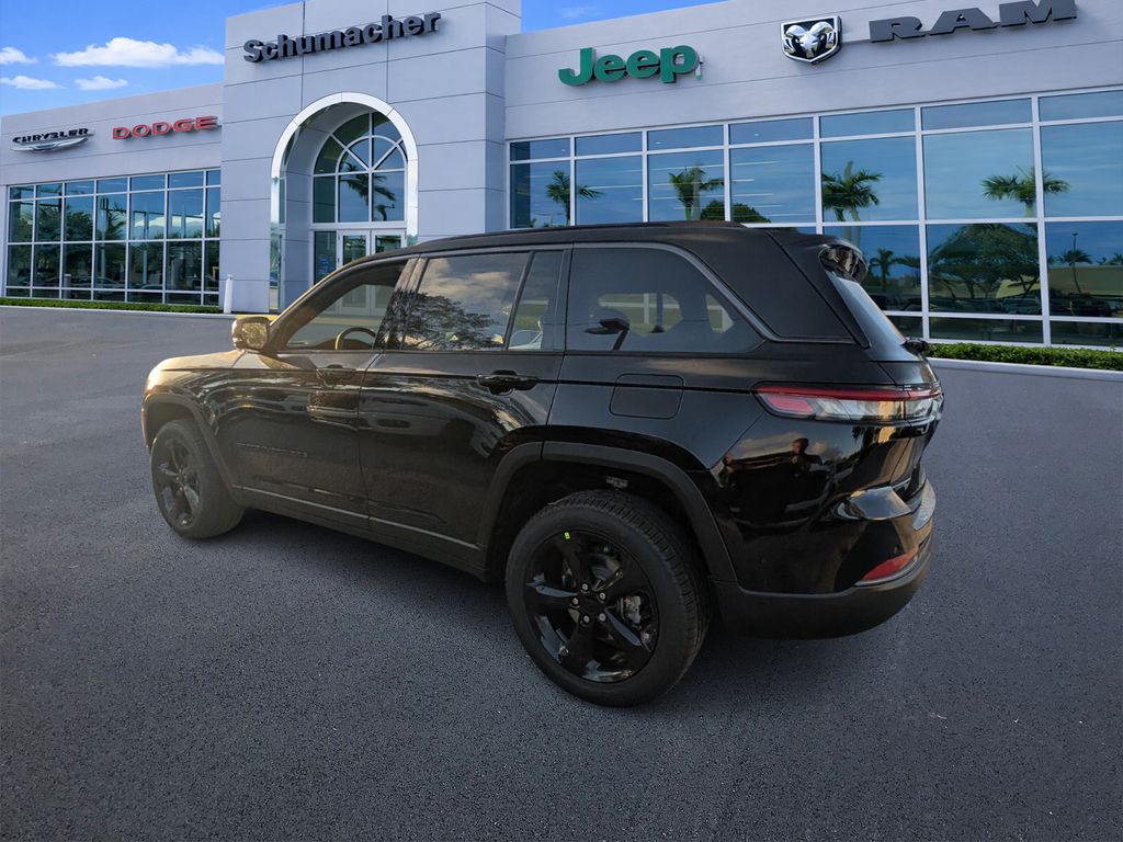 new 2026 Jeep Grand Cherokee car, priced at $46,725