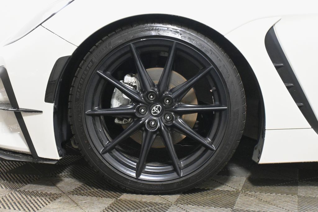Thumbnail: 2024 Toyota GR86 - 13