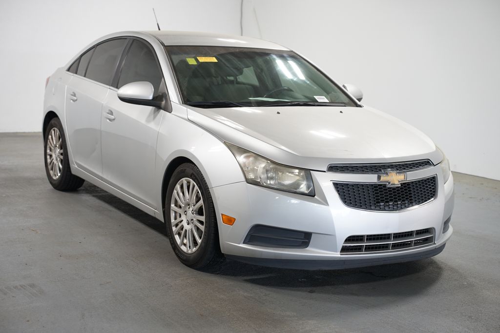 Thumbnail: 2012 Chevrolet Cruze - 3