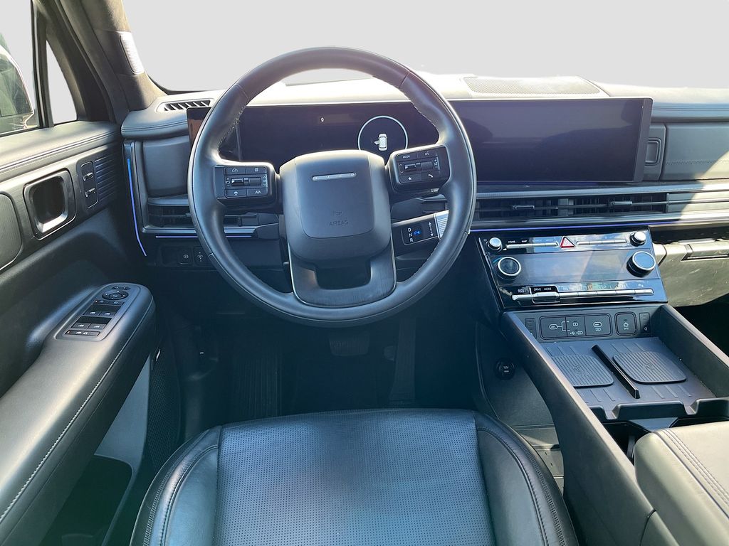 Used 2025 Black Hyundai Calligraphy image 24