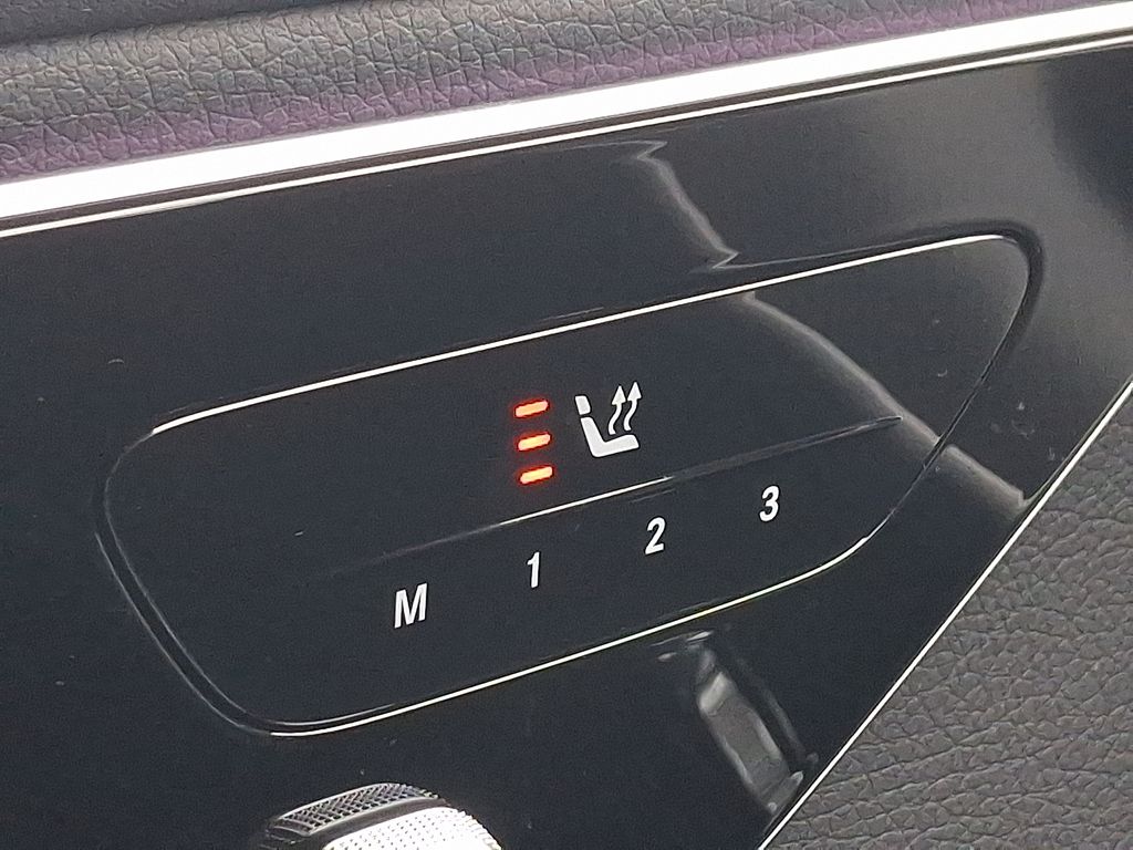 Thumbnail: 2024 Mercedes-Benz GLC - 24