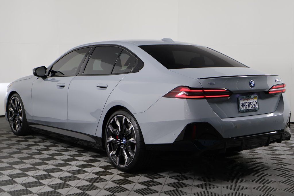 Thumbnail: 2024 BMW i5 - 6