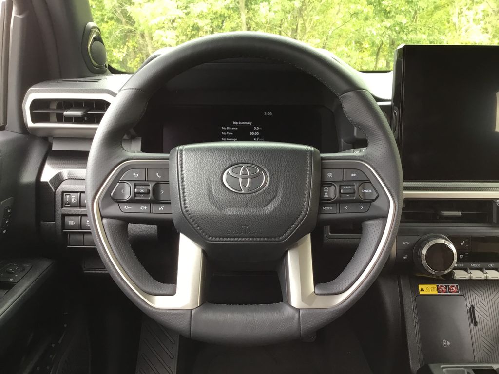 Thumbnail: 2025 Toyota 4Runner - 22