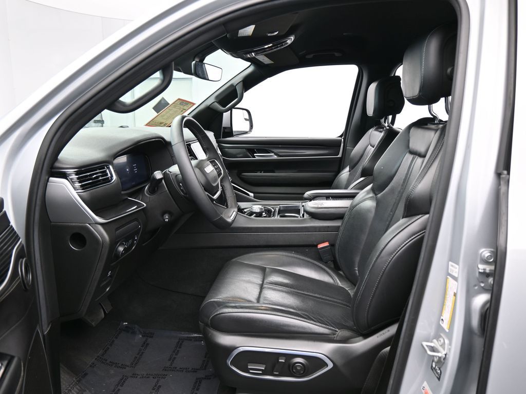 Used 2022 Silver Zynith Jeep Series I image 11