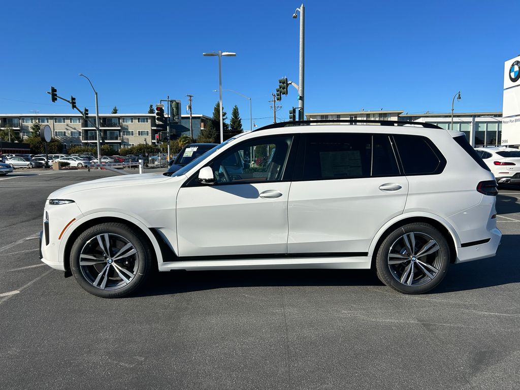 Thumbnail: 2026 BMW X7 - 2