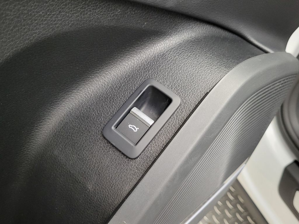 Thumbnail: 2023 Audi Q5 - 32